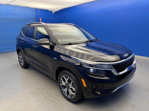 2023 Kia Seltos EX