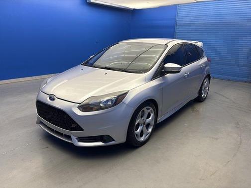 Ingot Silver Metallic 2014 Ford Focus ST Base