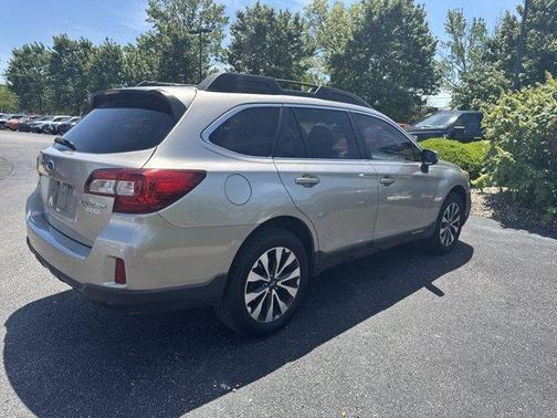 Tungsten Metallic 2015 Subaru Outback 2.5i Limited