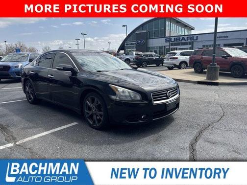 Super Black 2014 Nissan Maxima SV