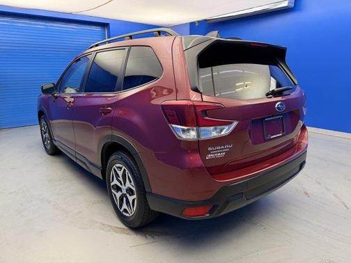 Crimson Red Pearl 2024 Subaru Forester Premium