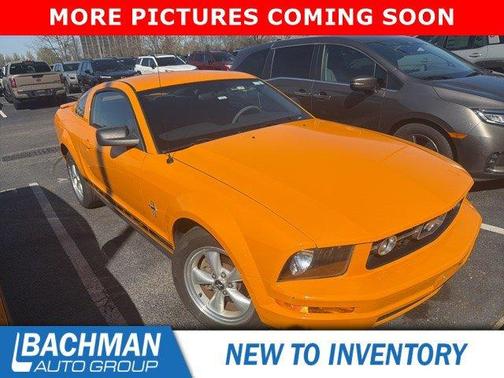2007 Ford Mustang Deluxe