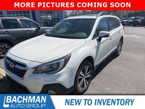 Crystal White Pearl 2018 Subaru Outback 2.5i Limited