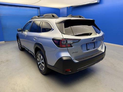 Ice Silver Metallic 2025 Subaru Outback Premium