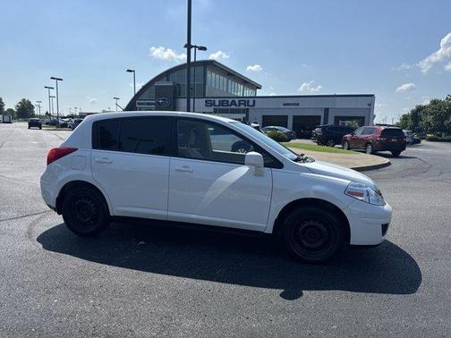2011 Nissan Versa 1.8 S