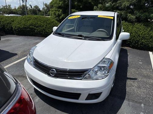 2011 Nissan Versa 1.8 S