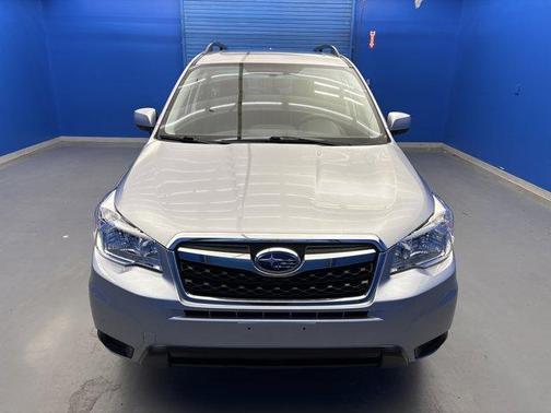 Ice Silver Metallic 2016 Subaru Forester 2.5i Premium