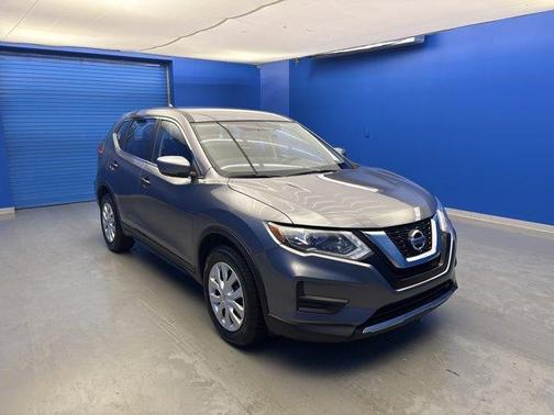 Gun Metallic 2017 Nissan Rogue S