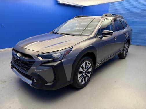 Brilliant Bronze Metallic 2023 Subaru Outback Limited XT