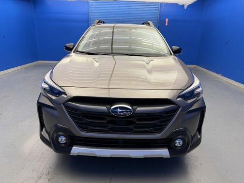 Brilliant Bronze Metallic 2023 Subaru Outback Limited XT