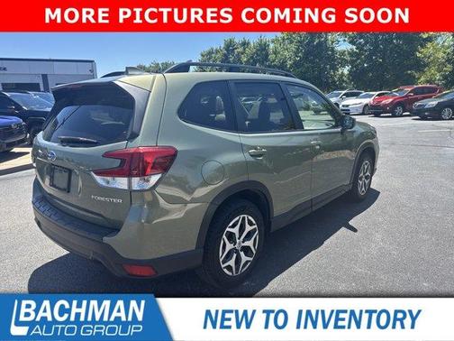 Jasper Green Metallic 2019 Subaru Forester Premium