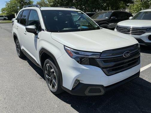 Crystal White Pearl 2026 Subaru Forester Limited