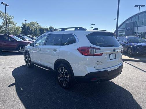 Crystal White Pearl 2023 Subaru Ascent Touring 7-Passenger