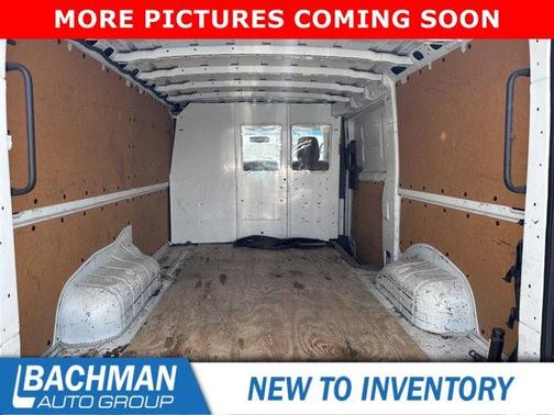 2016 Nissan NV Cargo NV1500 SV V6