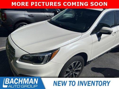 White 2017 Subaru Outback 2.5i Limited