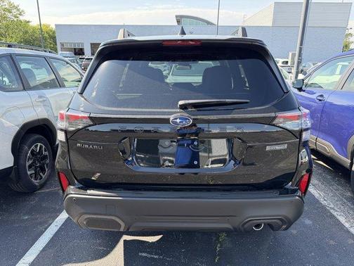 Crystal Black Silica 2026 Subaru Forester Limited