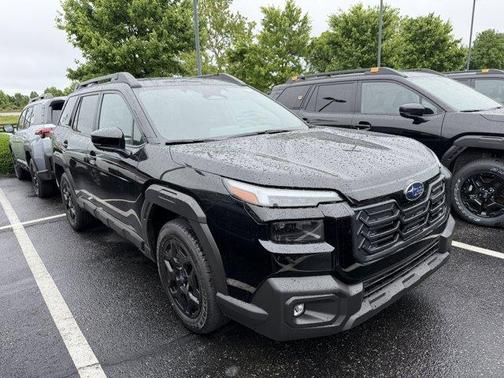Crystal Black Silica 2026 Subaru Outback Limited