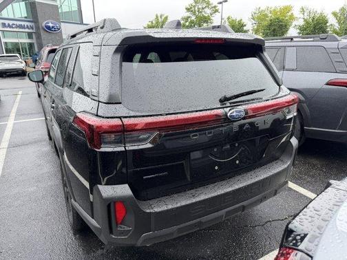 Crystal Black Silica 2026 Subaru Outback Limited