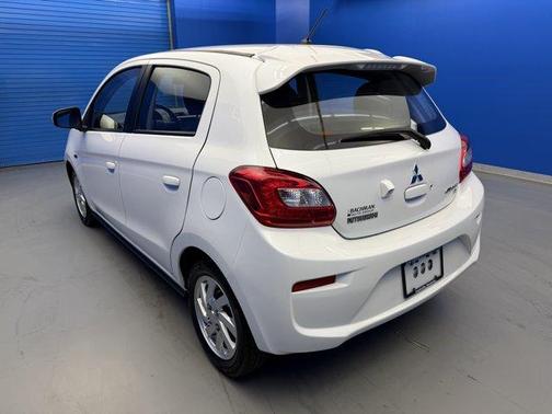 Pearl White 2018 Mitsubishi Mirage SE
