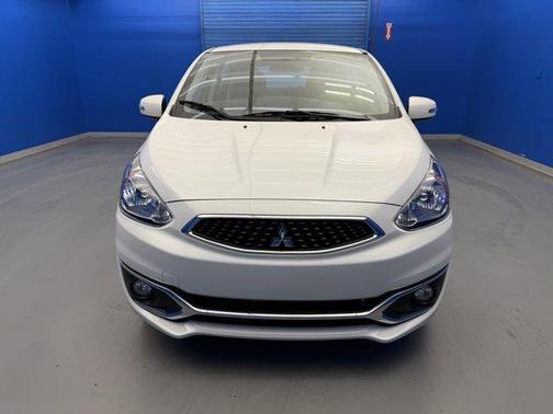 Pearl White 2018 Mitsubishi Mirage SE