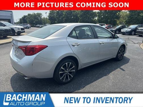 Classic Silver Metallic 2017 Toyota Corolla SE