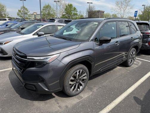 Magnetite Gray Metallic 2026 Subaru Forester Touring
