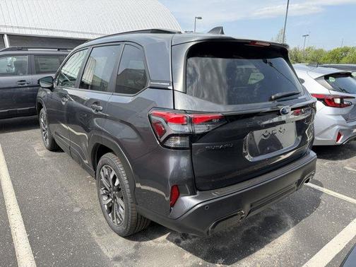 Magnetite Gray Metallic 2026 Subaru Forester Touring