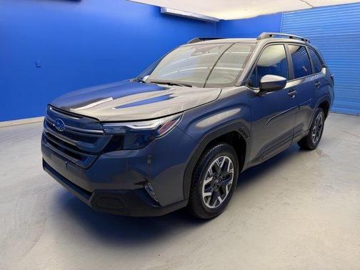 Magnetite Gray Metallic 2026 Subaru Forester Premium