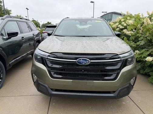 Autumn Green Metallic 2026 Subaru Forester Touring