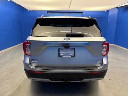 Iconic Silver Metallic 2020 Ford Explorer XLT