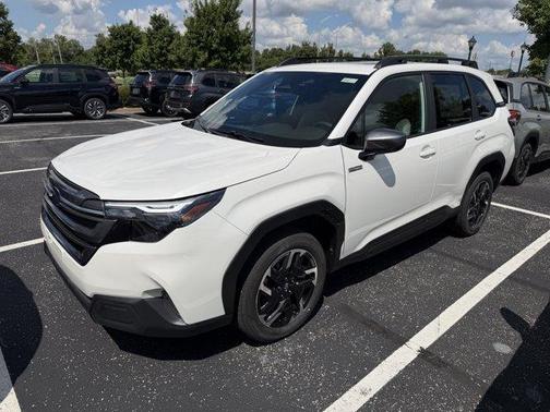 Crystal White Pearl 2026 Subaru Forester Premium