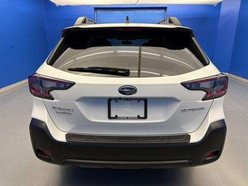 Crystal White Pearl 2024 Subaru Outback Premium