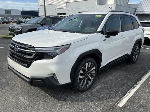 Crystal White Pearl 2026 Subaru Forester Touring