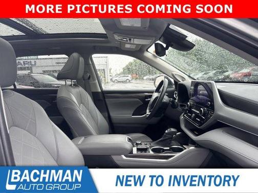 Celestial Silver Metallic 2023 Toyota Highlander Platinum