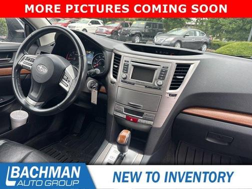 Ice Silver Metallic 2013 Subaru Outback 2.5i Limited