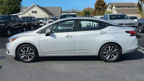 2022 Nissan Versa 1.6 SV