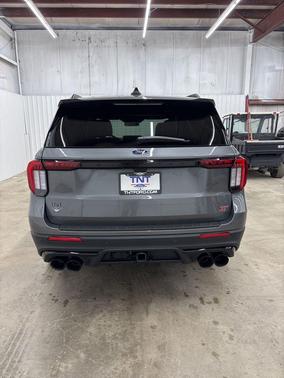 CARBONIZED GRAY METALLIC 2026 Ford Explorer ST