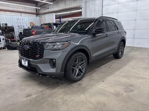 CARBONIZED GRAY METALLIC 2026 Ford Explorer ST