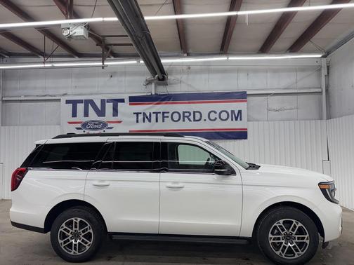 STAR WHITE MET TRI-COAT 2026 Ford Expedition Active SUV