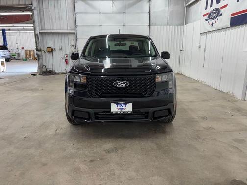 SHADOW BLACK 2025 Ford Maverick XLT