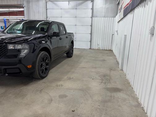 SHADOW BLACK 2025 Ford Maverick XLT