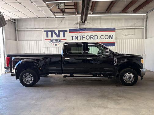 SHADOW BLACK 2017 Ford F-350 Lariat