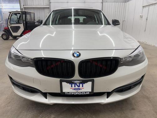 White Metallic 2015 BMW 328 Gran Turismo xDrive