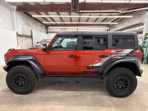 Hot Pepper Red Metallic Tinted Clearcoat 2022 Ford Bronco Raptor