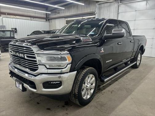 2021 RAM 3500 Laramie Crew Cab 4x4 6'4' Box
