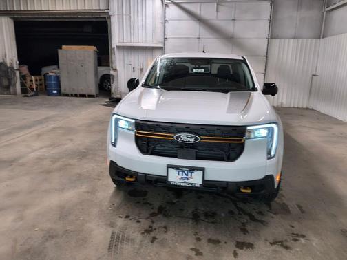 OXFORD WHITE 2025 Ford Maverick Tremor