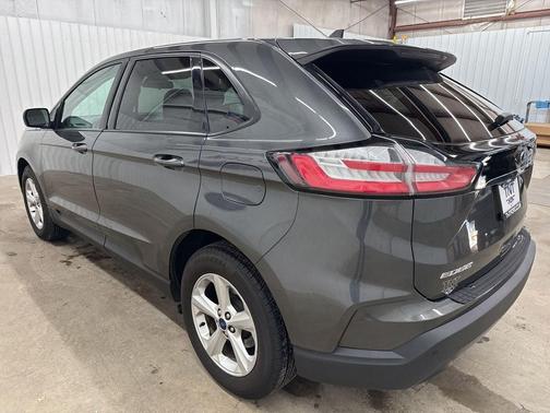2020 Ford Edge SE