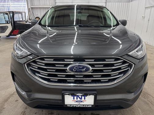 2020 Ford Edge SE