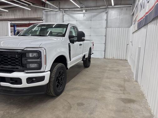 2025 Ford F-350 XL