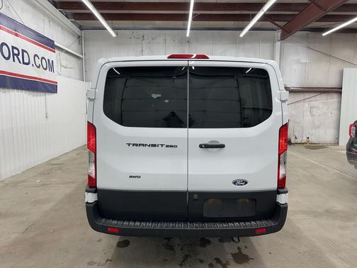 2026 Ford Transit-350 XL